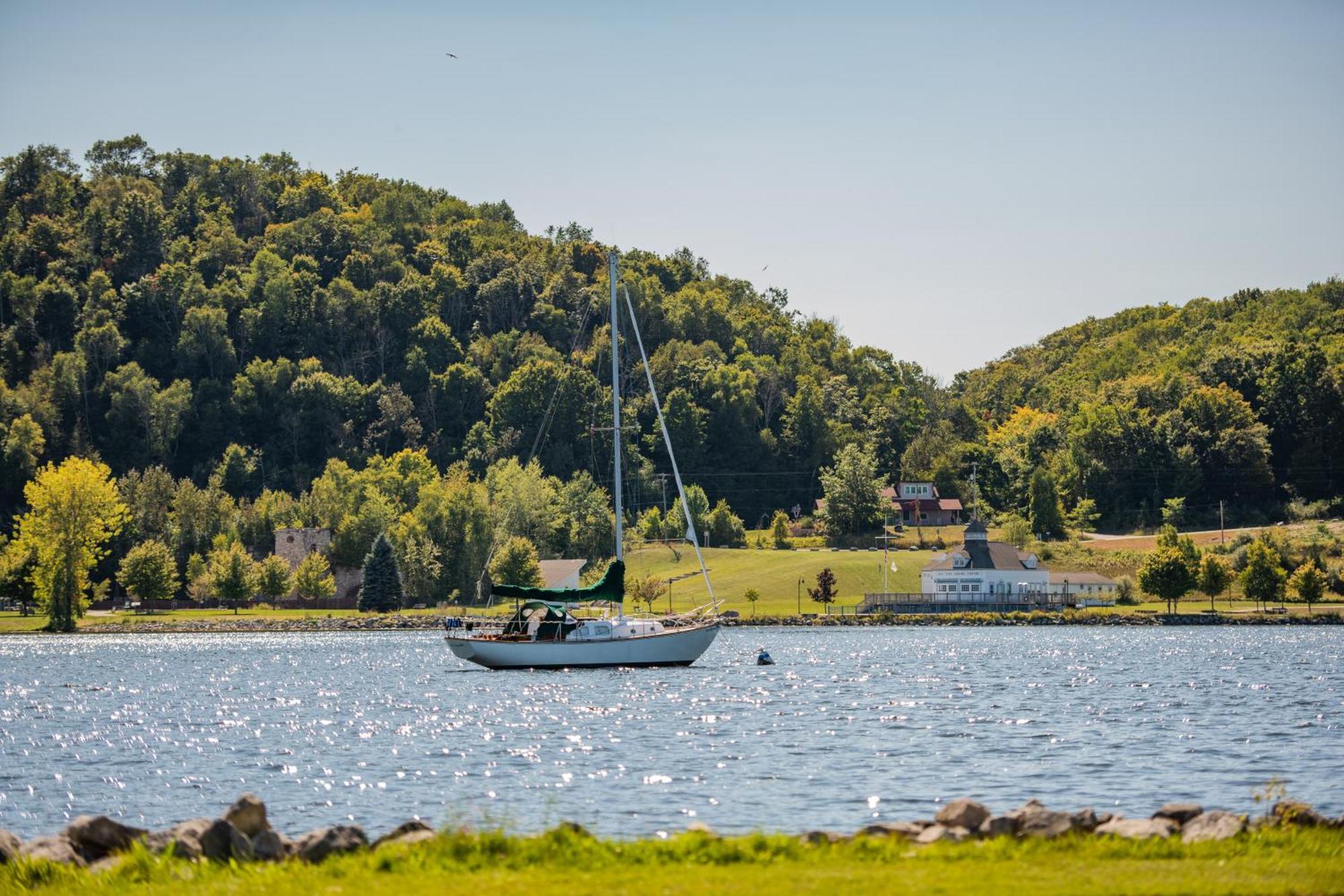 “Hygge” 3Bdr Townhouse, Close To Beach, Park & Wineries! Traverse City Buitenkant foto